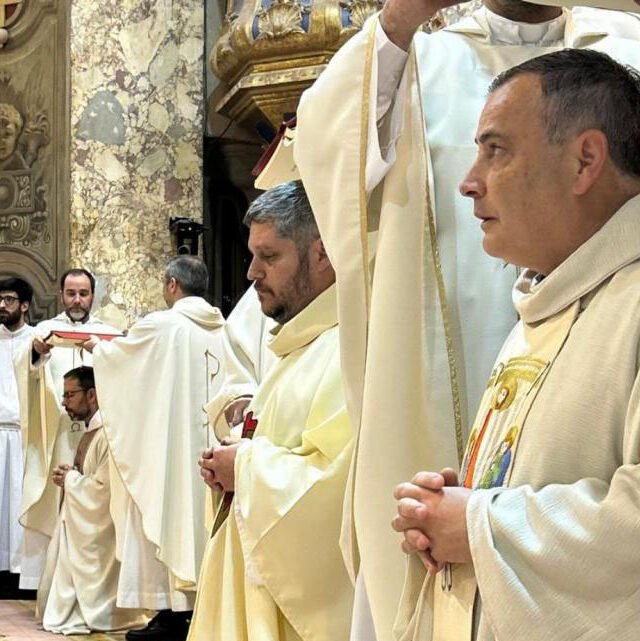 Los tres nuevos obispos auxiliares de Buenos Aires recibieron su ordenación episcopal