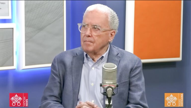 Radio Vaticana entrevista a Guzmán Carriquiry
