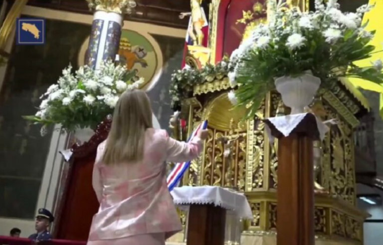 Costa Rica: la nueva presidenta encomendó su gobierno a la Virgen de los Ángeles