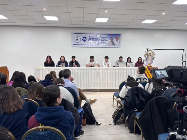 Educar para la esperanza: Alumnos y jóvenes de Fasta participaron de la Semana Social diocesana