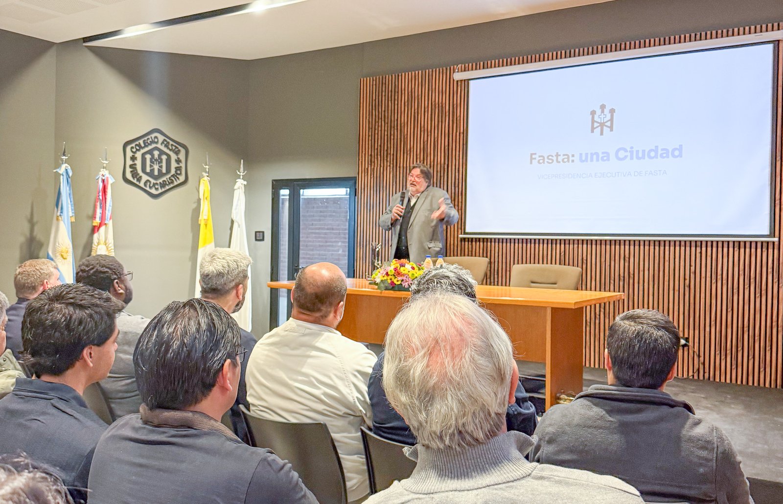 Alejandro Campos a los docentes del Villa Eucarística: «Fasta es una gracia de Dios y de comunidad»