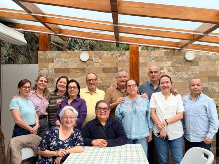 «Anunciemos la belleza de la familia en un mundo con sed de amor»: la visita de la Dirección de Familia a la comunidad de Fasta Quito