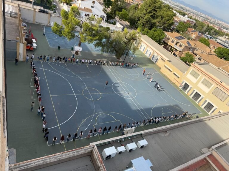 Valencia: La comunidad de Fasta dio inicio a sus actividades para el curso 2026-2027