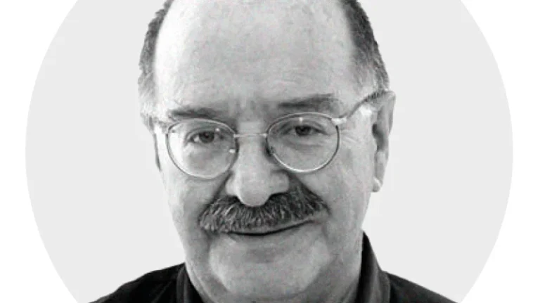 Carlos Freile: «La antieducación»