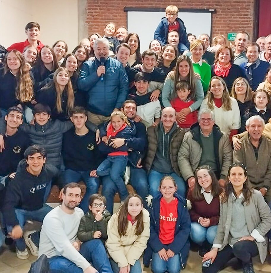 Mar del Plata: la comunidad recibió a la familia de los fasteanos Marín – Sánchez Toril