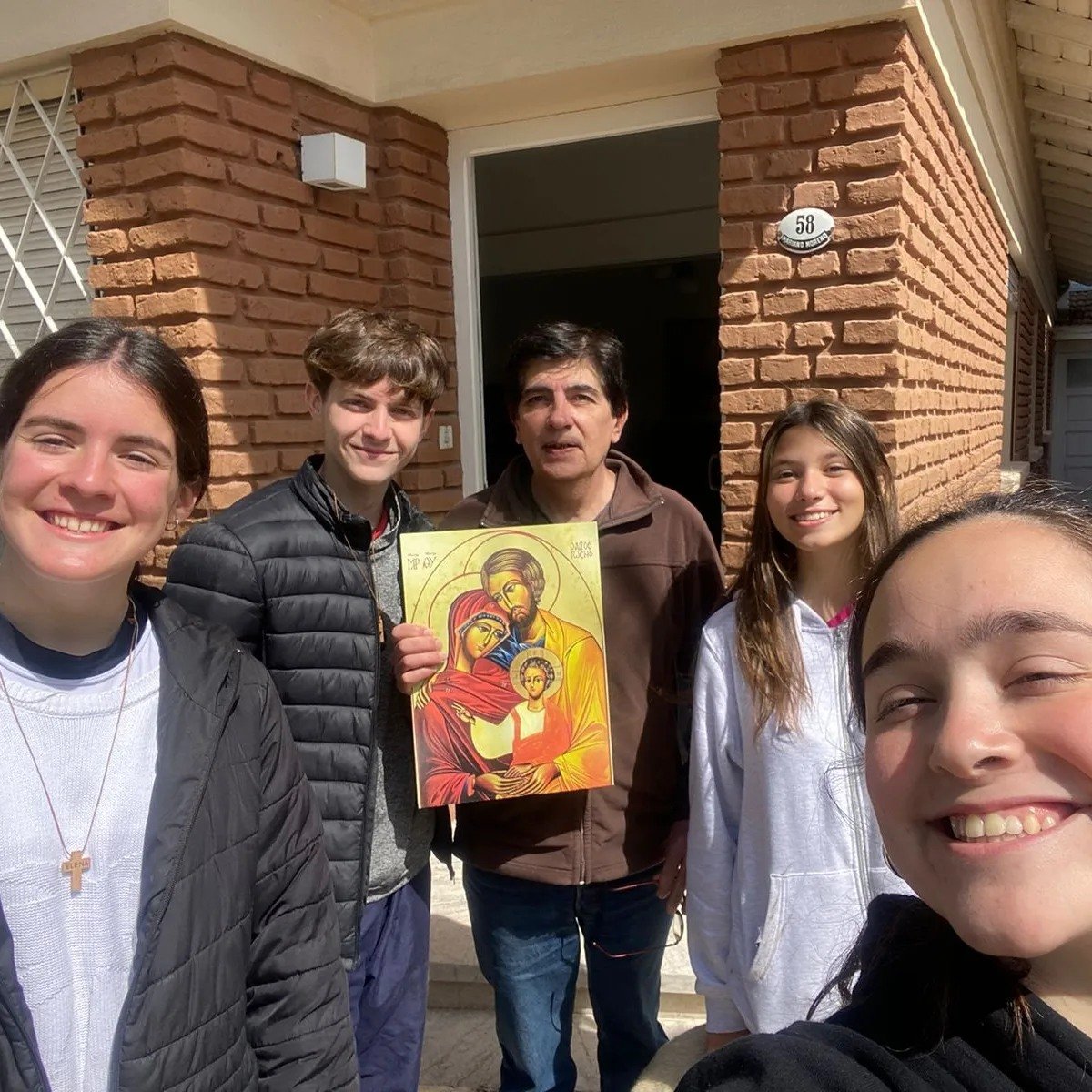 Mar del Plata: Alumnos de 5º y 6º misionaron en La Dulce, «El Amor Vence Siempre»