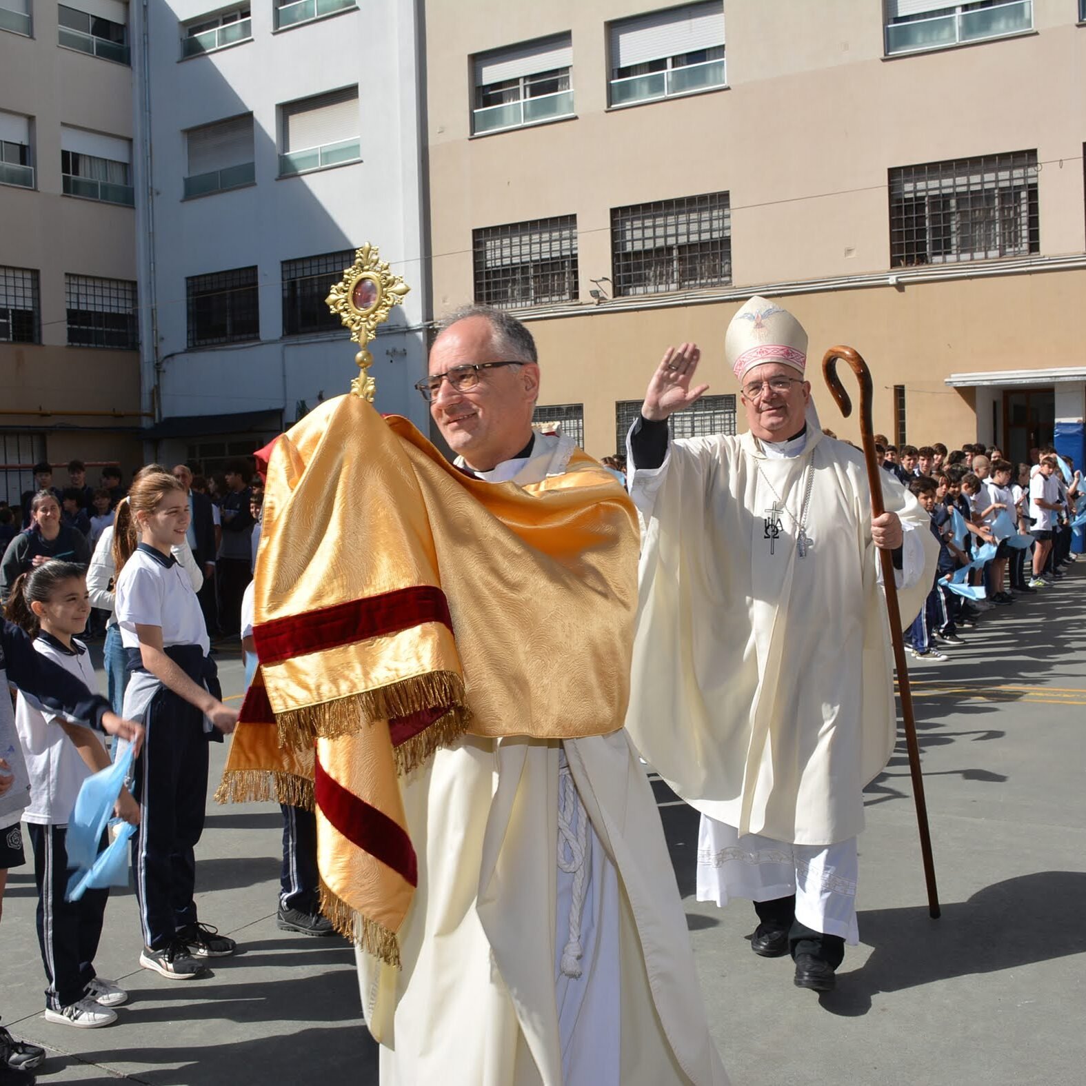 Mar del Plata: el Obispo entronizó una reliquia de santa Mama Antula