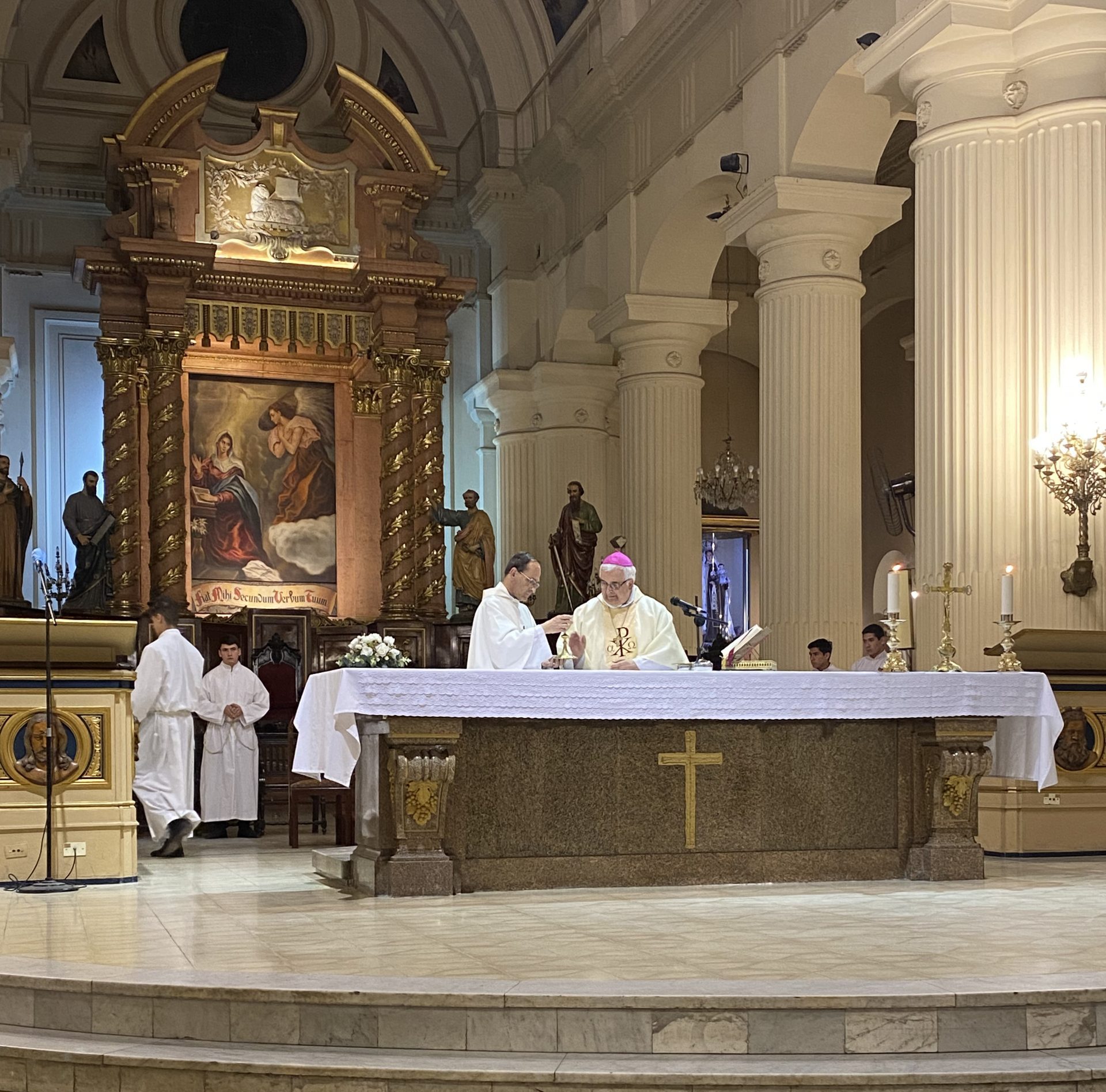 60 años: el arzobispo de Tucumán celebró misa en la Catedral