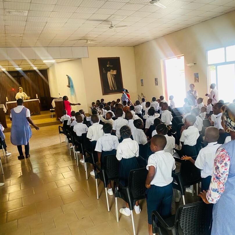 Kinshasa: misa de pascua en el Colegio