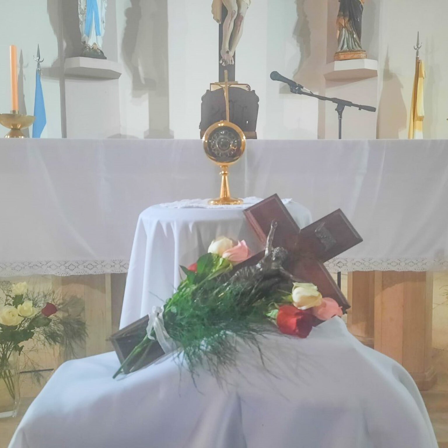 Lobos: el Colegio recibe una reliquia de Santa Teresita del Niño Jesús