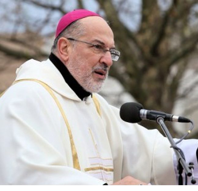 Monseñor Azpiroz Costa: «encontrarnos, escucharnos y discernir»