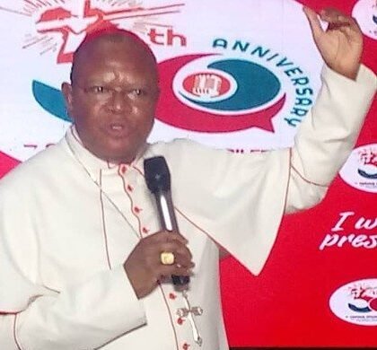 Solidaridad de los episcopados togolés y centroafricano con el cardenal Ambongo