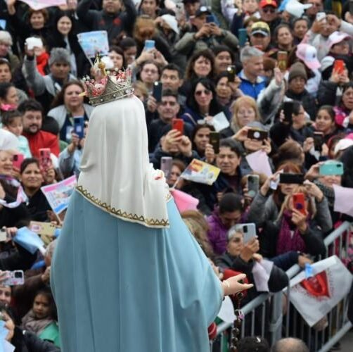 Argentina: Multitudinaria celebración en honor a la Virgen en San Nicolás