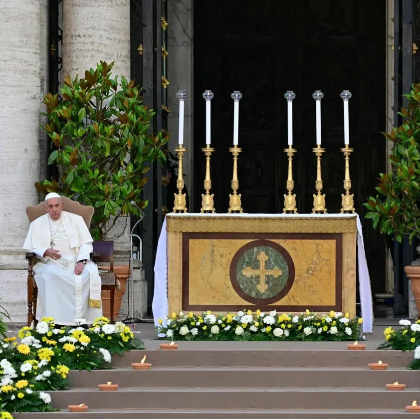 El Papa recupera la procesión del Corpus Christi en Roma tras cuatro años sin celebrarla